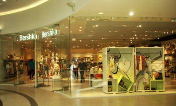   Bershka. 