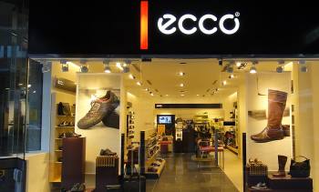  ECCO   50% 